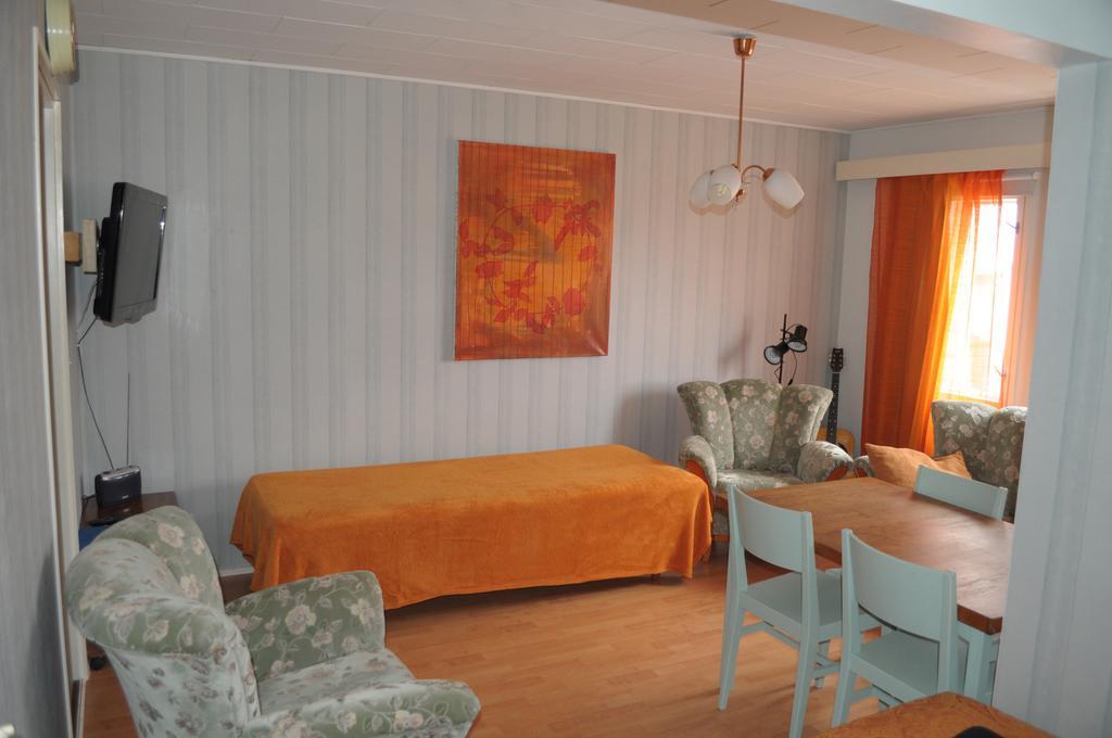 Apartment Hotel Kuukkarin Kortteeri Pori Exterior foto